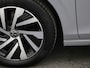 Volkswagen Golf 1.4eHybrid 150kW/204PK Style DSG · Navigatie · Apple/Android Car Play · Trekhaak · Camera + Parkeersensoren · Dodehoeksensor ·