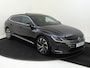 Volkswagen Arteon Shooting Brake 1.4 TSI eHybrid R-Line Business+ | SoH 100% | Panoramadak | Trekhaak | Dodehoek detectie | Adaptieve demping | Kuipstoelen | Lederen bekleding | Adaptieve cruise control | Navigatie |