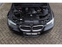 BMW 3-Serie Touring 318i Executive | Facelift | Panoramadak | Navigatie | Stoelverwarming | Climate control | Half leer | Bluetooth | Cruise control | PDC | ISO-fix | 17 inch | Origineel