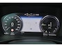 Volvo XC40 T4 Recharge Ultimate Dark - Panorama/schuifdak - IntelliSafe Assist & Surround - Harman/Kardon audio - Parkeercamera achter - Verwarmde voorstoelen & stuur - Parkeersensoren voor & achter - Elektr. bedienb. voorstoelen met geheugen links - Draadloze tel. lader - Extra getint glas - Elektr. inklapbare trekhaak - 19' LMV