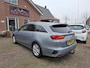 Kia Ceed Sportswagon 1.0 T-GDi DynamicPlusLine. Dealer onderhouden, zeer netjes en luxe o.a. stoel- & stuurverw, trekhaak, camera
