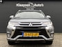 Mitsubishi Outlander 2.0 PHEV Instyle+ 204 pk 4WD AUT. | navigatie | schuifdak | trekhaak | leder interieur | elektr. a. klep | stoel/stuurvw.