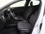 Renault Clio 1.6 E-Tech Hybrid 140 PK Intens Climate Control Stoelverwarming | Camera | Mediascherm | Parkeersensoren