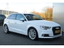 Audi A3 Sportback 30 TFSI Advance Digi/Cockpit Sportstoelen Priv/Glass Led Navi/Bluetooth