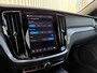 Volvo V60 2.0 T6 Plug-in hybrid AWD Plus Dark l Semi-wegklapbare Trekhaak l