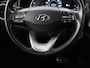 Hyundai Kona Electric EV Fashion 64 kWh | SOH 100% | 3 Fase | Head-Up | Camera | Adaptive cruise | Krell Audio | Wamtepomp | Carplay | Navigatie | Bluetooth
