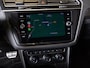 Volkswagen Tiguan 2.0 TSI 4Motion Highline / 180pk / R-Line / Achteruitrijcamera / Cruise / Navigatie / Apple Carplay