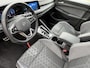 Volkswagen Golf Variant 1.5 eTSI R-Line | Pano | IQ-Light | Camera | Adaptive | CarPlay |