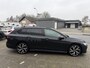 Volkswagen Golf Variant 1.5 eTSI R-Line | Pano |Camera | Adaptive | CarPlay |