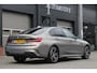 BMW 3-Serie 330e M Sport Schuif kanteldak - 19 inch - Premium kleur Oxidgrau - Nederlandse Auto Dealer onderhouden - Adaptieve cruise control - 360 camera
