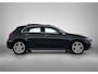 Mercedes-Benz A-klasse 250 e Business Solution AMG | Panoramaschuifdak | Smartphone-integratie | Sfeerverlichting | 	MULTIBEAM LED | Stoelverwarming voor | Achteruitrijcamera |