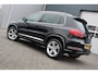 Volkswagen Tiguan 1.4 TSI R-Line Edition Clima/Cruise/Bi-Xenon/Camera/Stoelverwarming/PDC/LED/Park.Assist/18"LM/Alcantara/Trekhaak