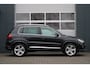 Volkswagen Tiguan 1.4 TSI R-Line Edition Clima/Cruise/Bi-Xenon/Camera/Stoelverwarming/PDC/LED/Park.Assist/18"LM/Alcantara/Trekhaak