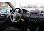Volkswagen Tiguan 1.4 TSI R-Line Edition Clima/Cruise/Bi-Xenon/Camera/Stoelverwarming/PDC/LED/Park.Assist/18"LM/Alcantara/Trekhaak