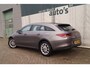 Mercedes-Benz CLA Shooting Brake 250e Business Line -NAVI-TREKHAAK-CAM-