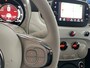 Fiat 500 1.0 GSE Hybrid Dolcevita Bi-colore Airco - Apple carplay - Cruise control - Panoramadak - Parkeersensoren achter - Licht metalen velgen 16 inch - Bluetooth - Mistlampen voor - All season banden - Navigatiesysteem - Stuur kunstleder - Stuur multifunctioneel - Elektrische ramen - Start/stop systeem