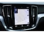 Volvo V60 T5 Automaat Momentum | Keyless Entree | Parkeersensoren voor + achter | Apple Carplay / Android Auto | Navigatie | Dealeronderhouden | Cruise Control | Privacy Glass | 18" Lichtmetalen Velgen