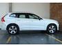 Volvo XC60 2.0 T6 Plug-in hybrid AWD Plus Dark | Elektrisch glazen panorama-dak | Rondomzicht camera | Trekhaak elektrisch uitklapbaar | Elektrisch verstelbare voorstoelen met geheugen | Adaptieve cruise control | Google services | Apple Carplay & Android Auto | Dodehoek detectie | Lederen bekleding | Keyless Entry | Stoel- en stuurverwarming |
