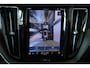 Volvo XC60 2.0 T6 Plug-in hybrid AWD Plus Dark | Elektrisch glazen panorama-dak | Rondomzicht camera | Trekhaak elektrisch uitklapbaar | Elektrisch verstelbare voorstoelen met geheugen | Adaptieve cruise control | Google services | Apple Carplay & Android Auto | Dodehoek detectie | Lederen bekleding | Keyless Entry | Stoel- en stuurverwarming |