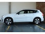 Volvo XC60 2.0 T6 Plug-in hybrid AWD Plus Dark | Elektrisch glazen panorama-dak | Rondomzicht camera | Trekhaak elektrisch uitklapbaar | Elektrisch verstelbare voorstoelen met geheugen | Adaptieve cruise control | Google services | Apple Carplay & Android Auto | Dodehoek detectie | Lederen bekleding | Keyless Entry | Stoel- en stuurverwarming |
