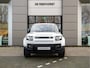 Land Rover Defender 110 P400e 404pk AWD 110 | ClearSight | Black Pack | Luchtvering | 22'' Gloss Black | Stuurwielverwarming | Rode Remklauwen | 24 maanden Land Rover Approved