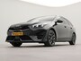 Kia Ceed Sportswagon 1.5 T-GDi GT-Line | Elektr. glazen schuif-/kanteldak | Apple Carplay | Navigatie | Stuur verwarmd | Achteruitrij camera | Parkeersensoren achter | Dodehoek detector | Voorstoelen verwarmd | Sportstoelen |