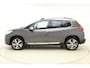 Peugeot 2008 1.6 VTi Féline 120 PK | Navigatie | Trekhaak | Climate control | Panoramadak | Alcantara bekleding | Lichtmetalen velgen | Hoge instap