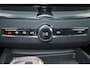Volvo XC60 T8 Recharge AWD Plus Black Edition - IntelliSafe Assist & Surround - 360º Camera - Harman/Kardon audio - Verwarmde voorstoelen, stuur & achterbank - Parkeersensoren voor & achter - Elektr. bedienb. voorstoelen met geheugen - Draadloze tel. lader - Extra getint glas - 21' LMV