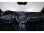 Volvo XC60 T8 Recharge AWD Plus Black Edition - IntelliSafe Assist & Surround - 360º Camera - Harman/Kardon audio - Verwarmde voorstoelen, stuur & achterbank - Parkeersensoren voor & achter - Elektr. bedienb. voorstoelen met geheugen - Draadloze tel. lader - Extra getint glas - 21' LMV