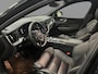 Volvo XC60 Plug-in Hybrid T6 AWD Plus Black Edition | Long range | Trekhaak | Panoramadak | Adaptive cruise control | Stoel- en stuurverwarming | Actieve LED koplampen | Verwarmbare achterbank | Getint glas | Google Maps navigatie | Apple Carplay / Android Auto |