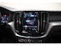 Volvo XC60 T6 Recharge AWD Inscription Expr [ Panorama Trekhaak Navi Camera Apple / Android ]