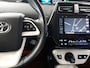 Toyota Prius 1.8 Dynamic | Head-Up Display | Dodehoek detectie | Stoelverwarming | Navigatie | achteruitrijcamera | LM Velgen |
