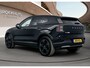 Volvo EX30 Cross Country Twin Motor Performance Ultra 69 kWh | Warmtepomp | Stoel + Stuur verwarming | Extra getint Glas | PDC V+A en 360 Camera | Harman en Kardon Audio |