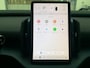Volvo EX30 Cross Country Twin Motor Performance Ultra 69 kWh | Warmtepomp | Stoel + Stuur verwarming | Extra getint Glas | PDC V+A en 360 Camera | Harman en Kardon Audio |