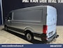 Volkswagen Crafter 2.0 TDI 141pk L3H2 L2H1 Euro6 Airco | Camera | Navigatie | 3000kg Trekhaak | Apple Carplay | Cruisecontrol Android Auto, Parkeersensoren, Bijrijdersbank