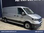 Volkswagen Crafter 2.0 TDI 141pk L3H2 L2H1 Euro6 Airco | Camera | Navigatie | 3000kg Trekhaak | Apple Carplay | Cruisecontrol Android Auto, Parkeersensoren, Bijrijdersbank