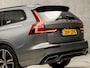 Volvo V60 2.0 T8 Twin Engine AWD R-Design 391Pk Automaat (PANORAMADAK, MEMORY SEATS, LEDER, STOELVERWARMING/KOELING, KEYLESS, SPORTSTOELEN, ZWART HEMEL, ADAPTIVE CRUISE, DRIVE MODE, NIEUWSTAAT)