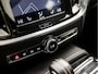 Volvo V60 2.0 T8 Twin Engine AWD R-Design 391Pk Automaat (PANORAMADAK, MEMORY SEATS, LEDER, STOELVERWARMING/KOELING, KEYLESS, SPORTSTOELEN, ZWART HEMEL, ADAPTIVE CRUISE, DRIVE MODE, NIEUWSTAAT)