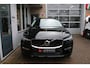Volvo XC60 2.0 B4 Momen Bns