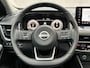 Nissan Qashqai 1.3 MHEV Xtronic N-Connecta Automaat / Fabrieksgarantie t/m 06-2028 / 1.800 kg trekgewicht / Panorama dak / Elektrische klep / HUD / Camera 360° / Cold pack / Stuur-, stoel- en voorruitverwarming / Navigatie / Apple Carplay Android / 18" LM wielen /