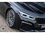 BMW 7-Serie 745Le M-Sport | B&W | Entertainment achter | BTW