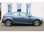 Volvo V40 T2 Polar+ | Stoelverwarming | Parkeersensoren achter | Navigatie | High perfomance audio |Electronic Climate Controle | LED Koplampen | Lichtmetalen Velgen 16" |