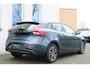 Volvo V40 T2 Polar+ | Stoelverwarming | Parkeersensoren achter | Navigatie | High perfomance audio |Electronic Climate Controle | LED Koplampen | Lichtmetalen Velgen 16" |
