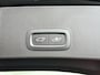 Volvo XC40 Recharge Twin Plus | Parkeercamera | Stoel- en Stuurverwarming | Getint glas | Trekhaak