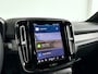 Volvo XC40 Recharge Twin Plus | Parkeercamera | Stoel- en Stuurverwarming | Getint glas | Trekhaak