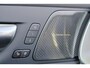 Volvo XC60 T8 Recharge AWD Plus Black Edition - IntelliSafe Assist & Surround - 360º Camera - Harman/Kardon audio - Adaptieve LED koplampen - Verwarmde voorstoelen, stuur & achterbank - Parkeersensoren voor & achter - Elektr. bedienb. voorstoelen met geheugen - Draadloze tel. lader - Extra getint glas - 21' LMV