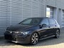 Volkswagen Golf 1.5 eTSI 150PK R-Line Business+ / Panoramadak / R-Line Interieur + Exterieur / LED Matrix / Achteruitrijcamera / Stuur + Stoelverwarming **
