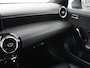 Mercedes-Benz A-klasse 200 Business Solution Plus Upgrade | Panoramadak | Stoelverwarming | Half leder | Widescreen | Camera | Navigatie | Park Assist | Cruise control | Full LED