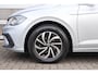 Volkswagen Polo 1.0 TSI 95pk DSG-7 Life | Apple CarPlay/Android Auto | All Seasonbanden | Travel Assist |