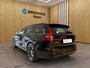 Volvo V60 2.0 T6 AWD Plus Dark Harmen & Kardon | Verwarmde voorruit, voorstoelen en stuur | Navigatie |